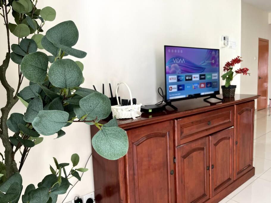 Homestay Ttdi Adina 710 Shah Alam,Sek 13,Msu,3Bedroooms Luaran gambar