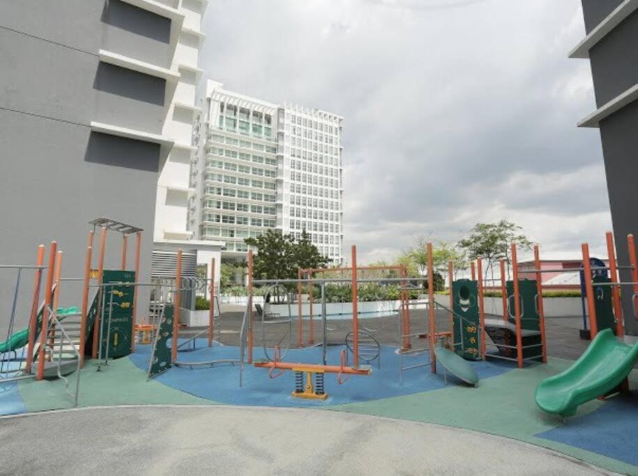 Homestay Ttdi Adina 710 Shah Alam,Sek 13,Msu,3Bedroooms Luaran gambar