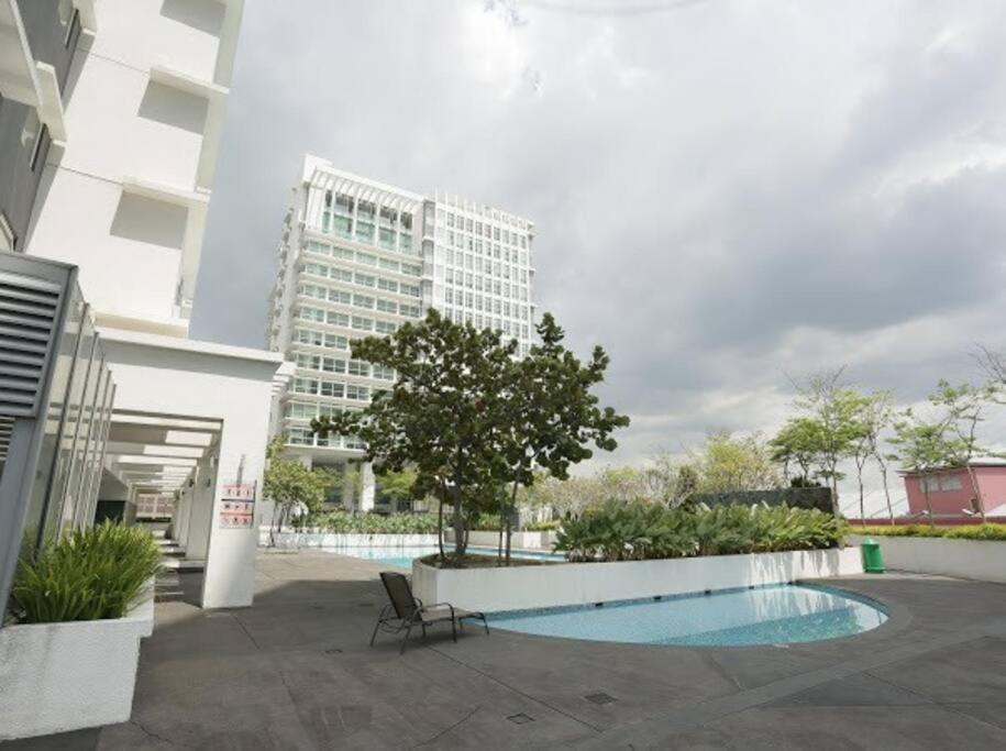 Homestay Ttdi Adina 710 Shah Alam,Sek 13,Msu,3Bedroooms Luaran gambar